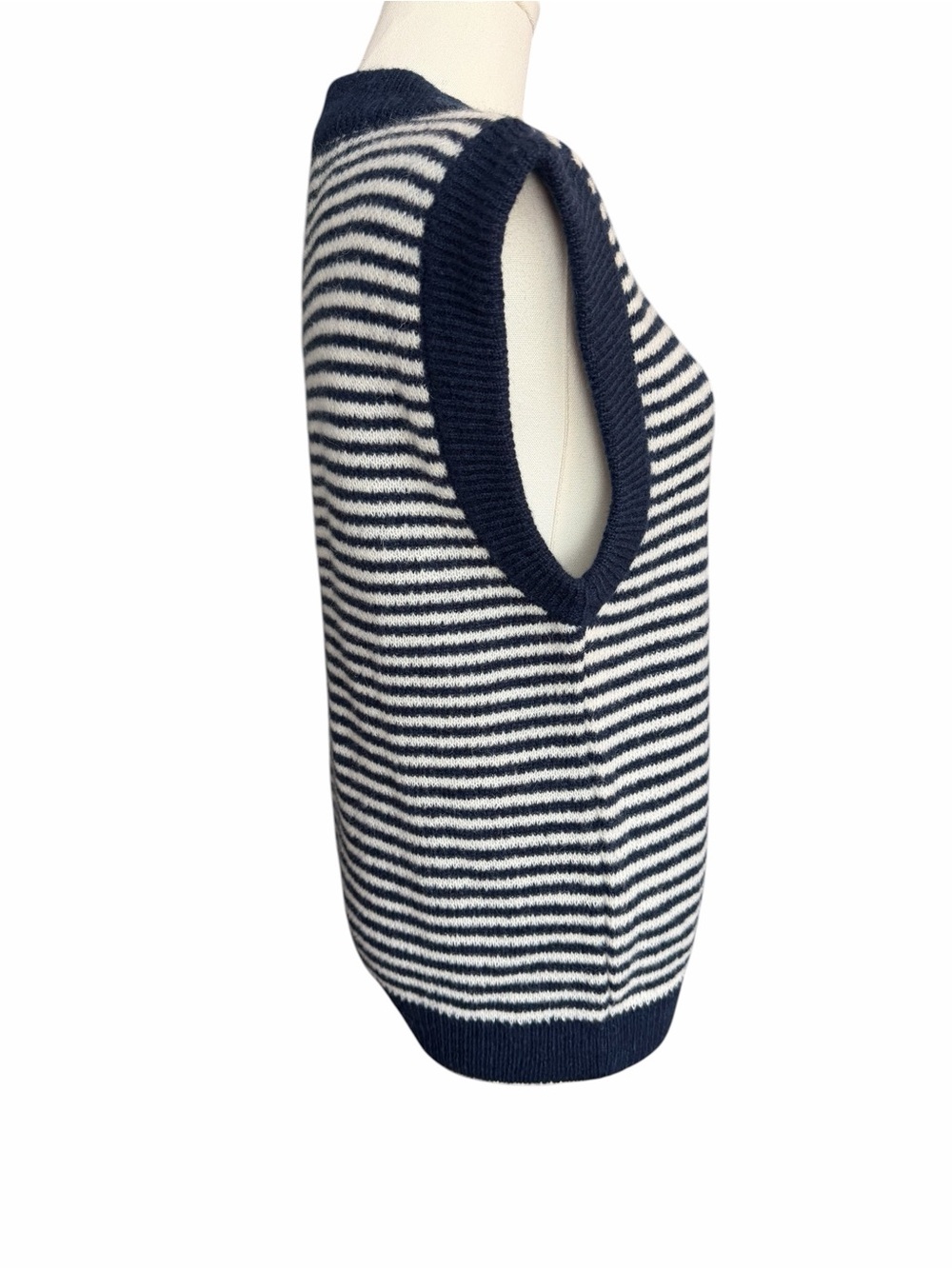 A1-22 Balzac Paris Sweater Vest Size M PULL BLASON RAYURES BLEU ET BLANC - Picture 5 of 10
